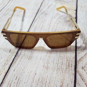 NY Gold/Brown Fashion Sunglasses With Gold Metallic Accents